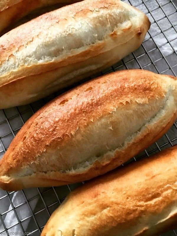 Chuyên gia giải đáp có nên ăn bánh mì trước khi uống rượu? 3 Có nên ăn bánh mì trước khi uống rượu để giảm say hơn