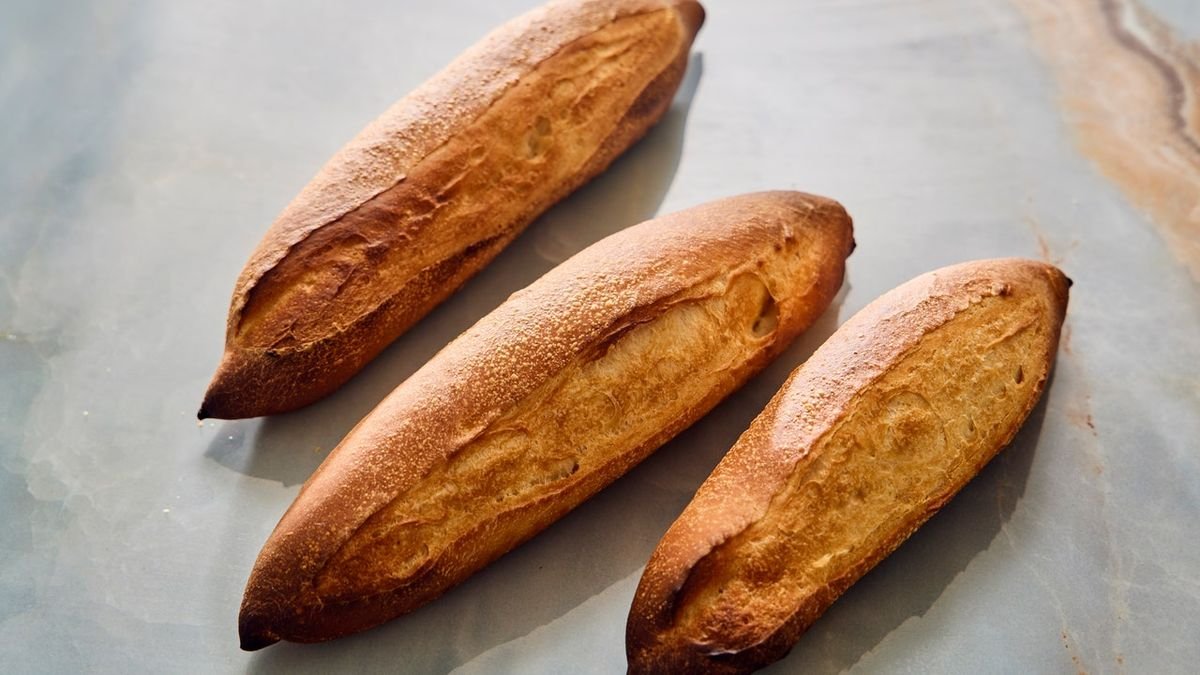 Mơ ăn bánh mì đánh con gì Giải mã ý nghĩa và con số may mắn