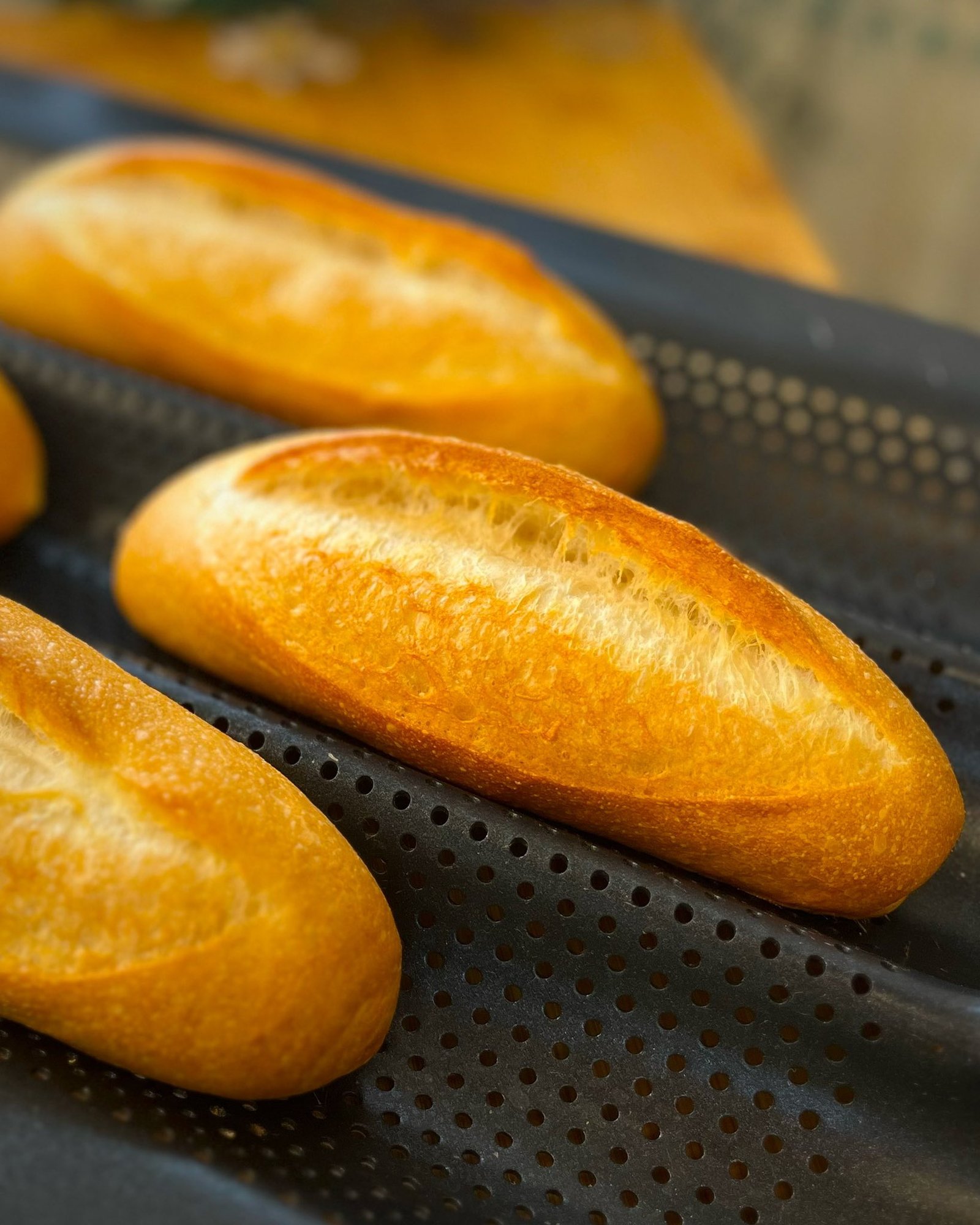 Sau phẫu thuật có ăn bánh mì được không Giải đáp chi tiết