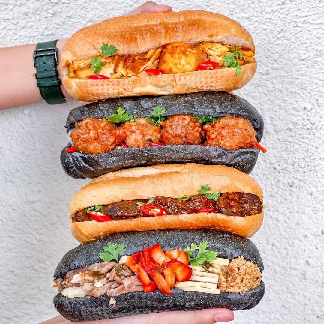 Thử ngay bánh mì kẹp lồn trải nghiệm thực tế đêm qua phê lòi