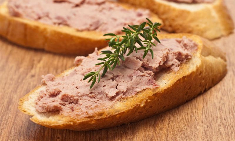 Ăn bánh mì pate có mập không