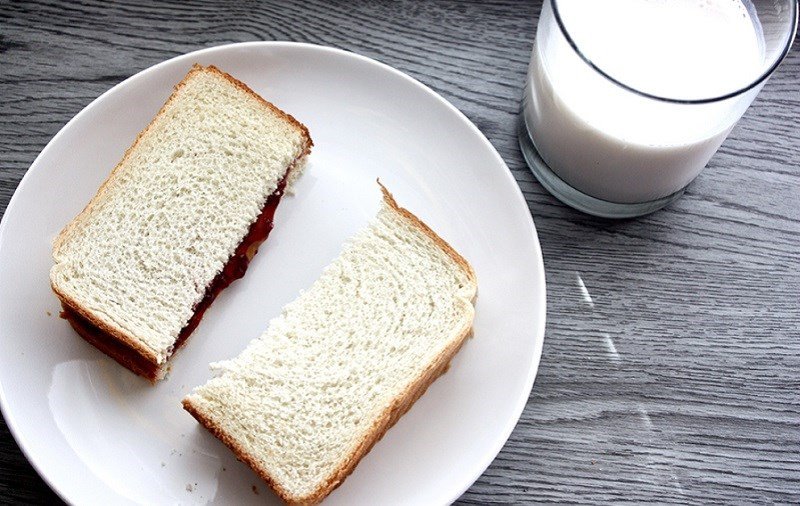 Ăn bánh mì sandwich có gây tăng cân không?