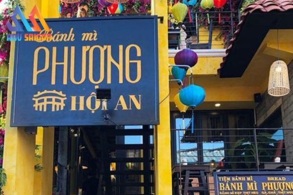 Bảng hiệu xe bánh mì gỗ