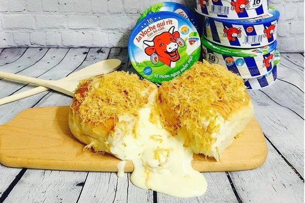 Bánh bông lan phô mai ngon tuyệt tại Sakura Cakes and Tea TPHCM