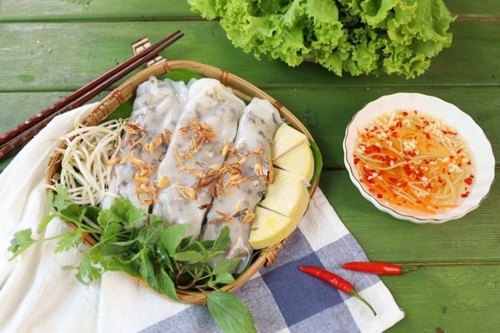 Bánh cuốn nóng - Hương vị truyền thống