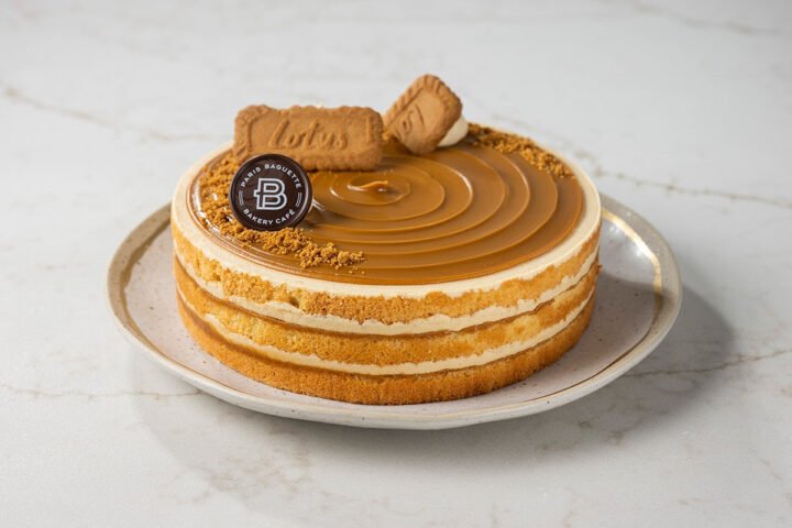 Bánh kem bơ Biscoff Cookie trang trí đẹp mắt