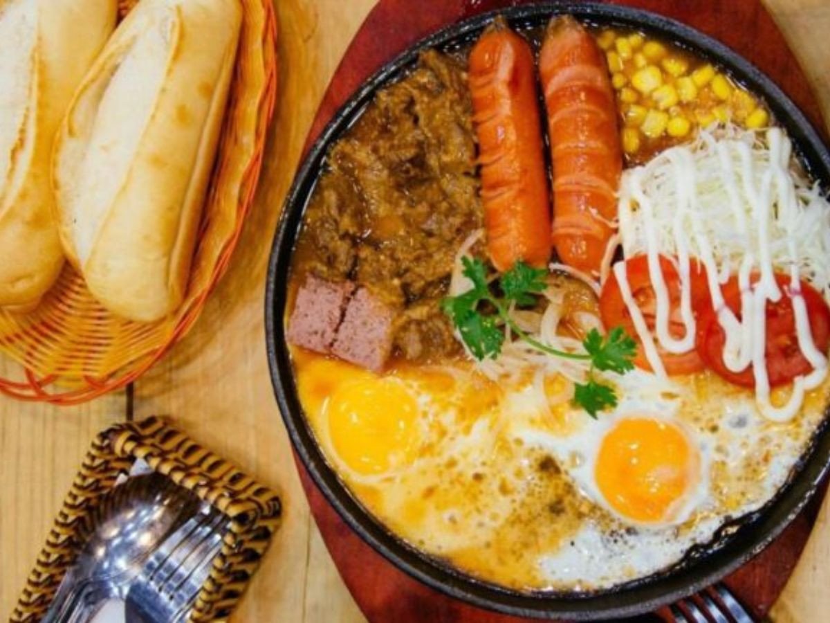 Bánh mì áp chảo Mỡ Mỡ với nhiều loại topping