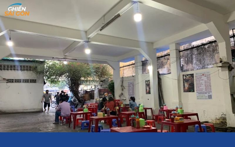 Bánh mì bò nướng bơ Campuchia A Tùng được đóng gói tiện lợi