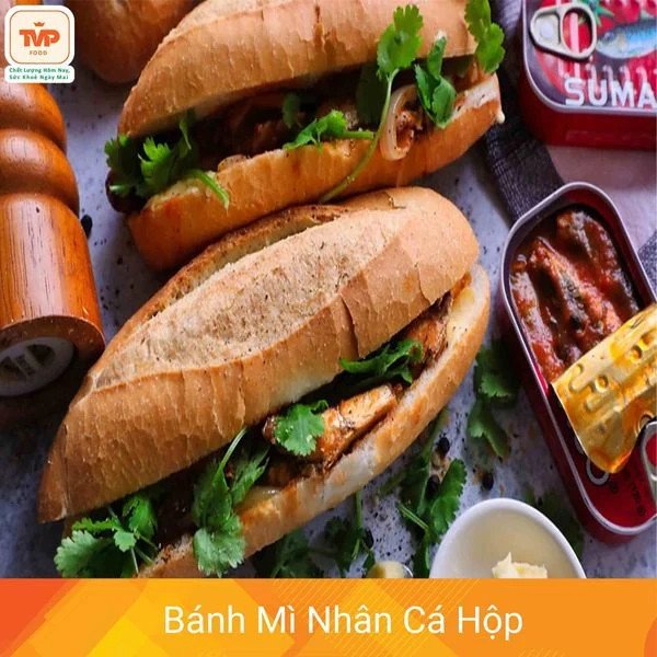 Bánh mì cá hộp sốt cà chua, món ăn nhanh chóng, tiện lợi, không thể cưỡng lại, là một trong những món bánh mì ngon.