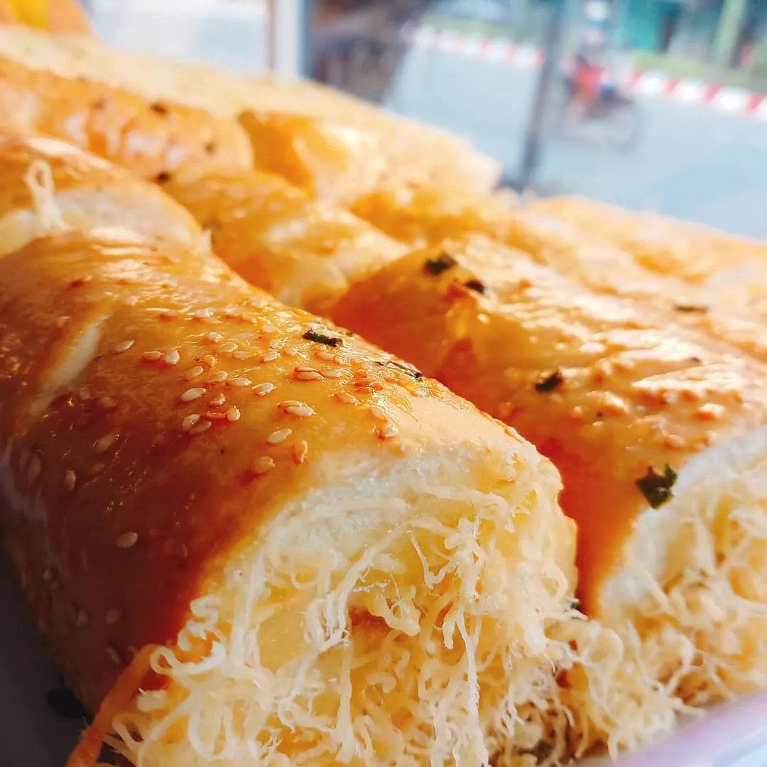 Bánh mì chà bông phô mai giao tận nơi tại TPHCM
