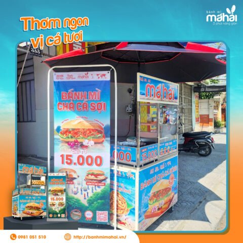 Bánh mì chả cá nóng hổi