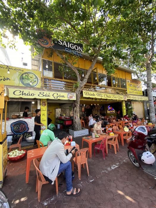 Bánh mì chảo Sài Gòn đa dạng topping