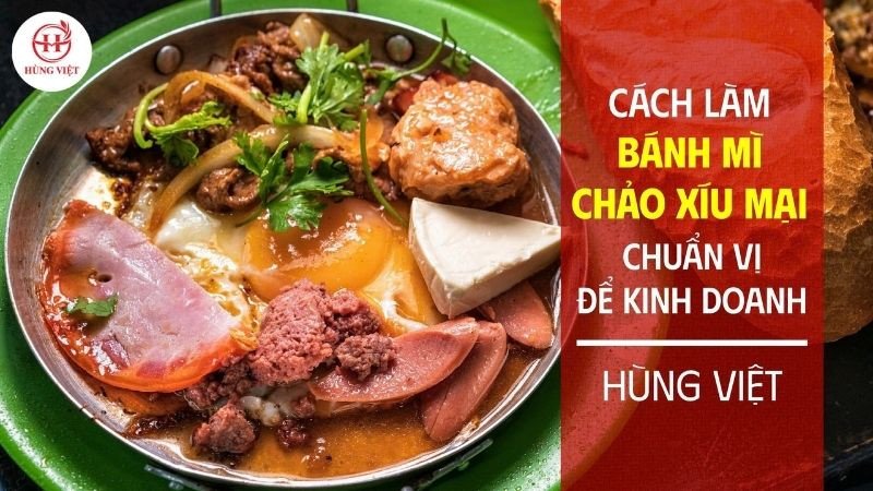 Bánh mì chảo xíu mại kết hợp đa dạng topping như xúc xích, phô mai và rau sống, tăng thêm hương vị hấp dẫn.