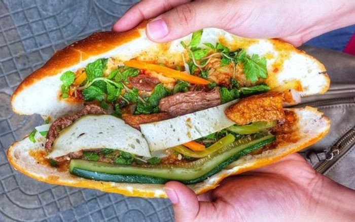 Bánh mì chay Đà Nẵng đặc biệt tại quán Thiện Hiếu