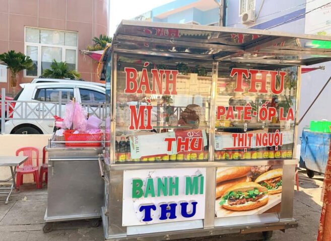 Bánh mì Cô Thu Gia Lai nổi bật với dưa chua độc đáo