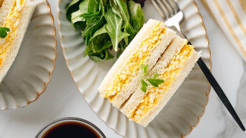 Bánh mì gối kẹp trứng mayonnaise