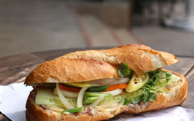 Bánh mì Hai Chị Em Cần Thơ