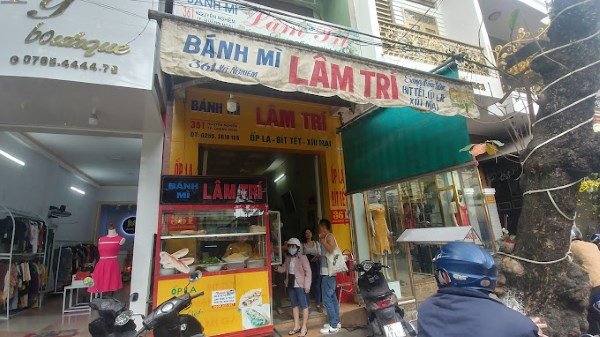 Bánh mì Lâm Trí Quảng Ngãi, một phần ký ức tuổi thơ với nước sốt mặn ngọt đậm đà