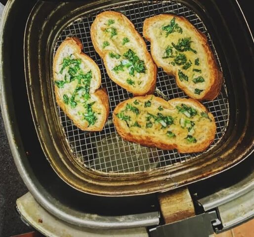 bánh mì nha trang cẩm lệ