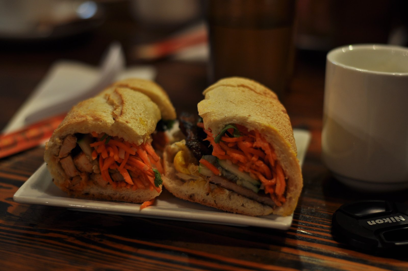 Bánh mì ở Saigon Shack