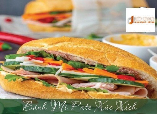 Bánh mì pate xúc xích đầy đặn