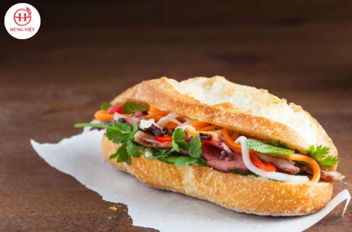 Bánh mì Sài Gòn ngon chuẩn vị, đặc trưng của ẩm thực Việt Nam