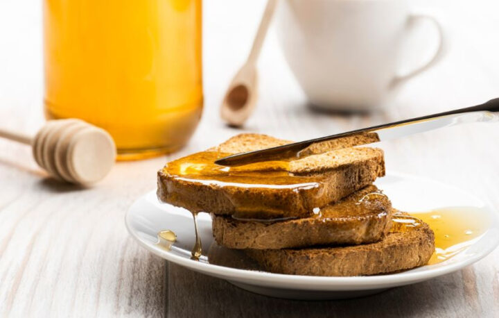 Bánh mì sandwich nướng mật ong trứng sữa thơm ngon