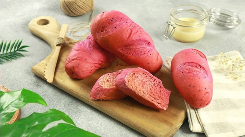 Bánh mì Thanh Long, sản phẩm sáng tạo hỗ trợ nông dân Việt Nam