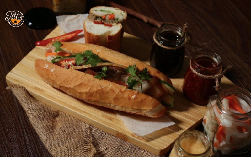 Bánh mì thập cẩm hoàn chỉnh