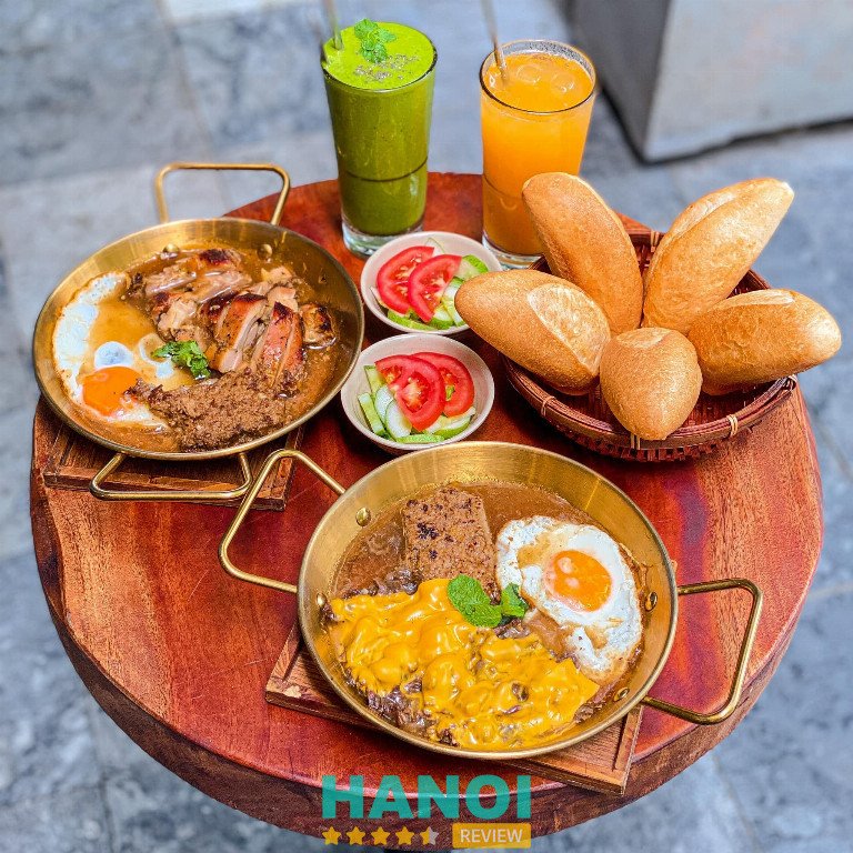 Bánh mì thập cẩm tươi ngon tại Bánh Mì 25