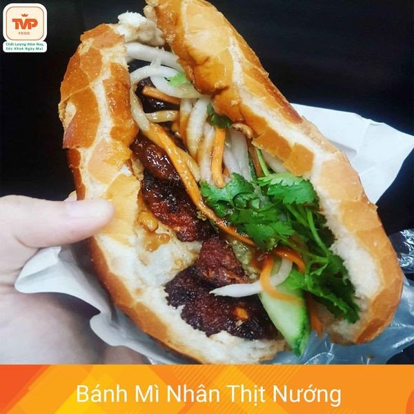 Bánh mì thịt nướng than hồng, thơm ngon “gây nghiện”, là món bánh mì ngon được yêu thích.