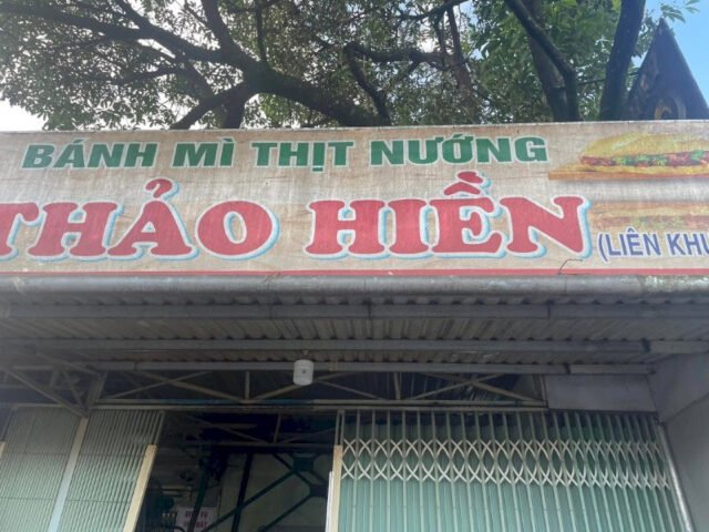 Bánh mì thịt nướng Thảo Hiền đầy ắp nhân, món ăn đặc trưng Đức Trọng