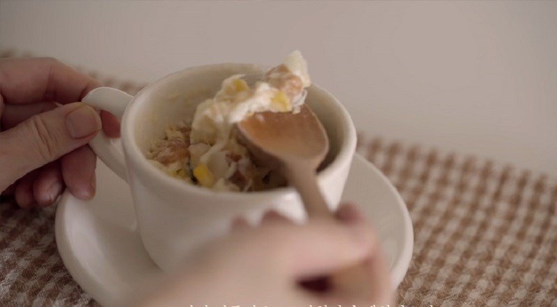 Bánh mì trắng bắp phủ phô mai