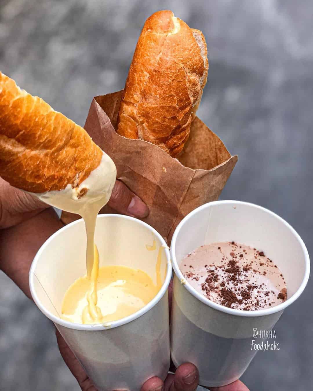 Bánh mì trứng đánh kem