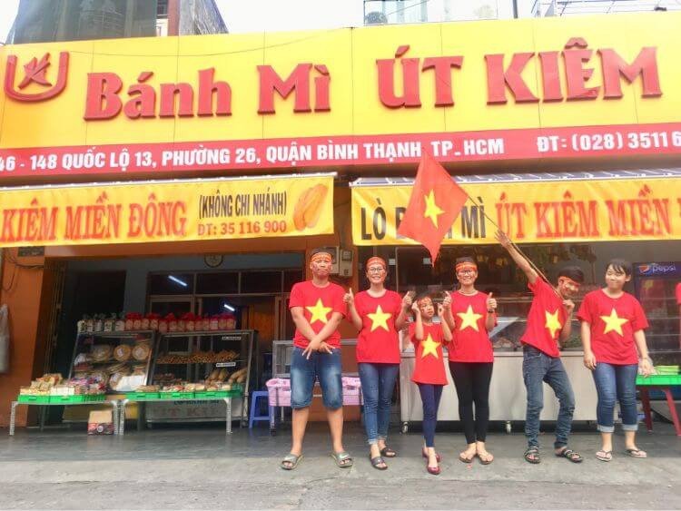 Bánh mì Út Kiêm nổi tiếng với bánh mì không chất lượng