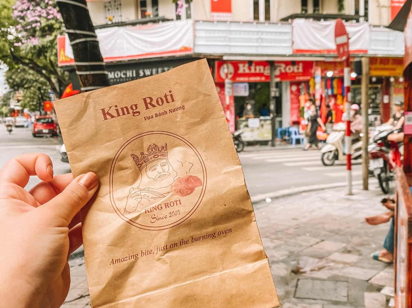 Bánh Roti nhân sô cô la ngọt ngào ở Hà Nội