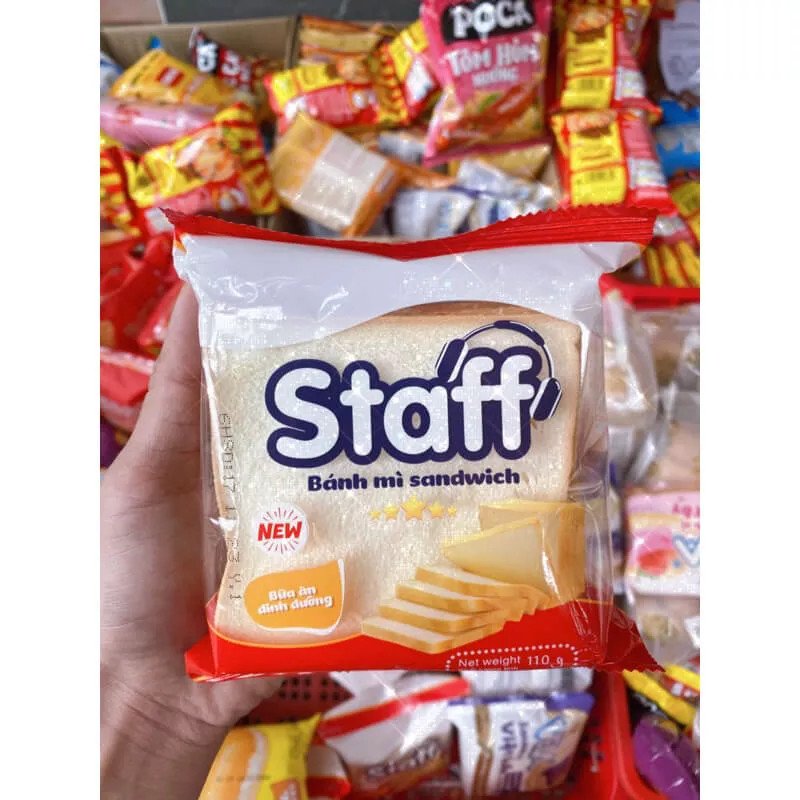 Bao bì tiện lợi của gói bánh mì vuông Staff giúp bảo quản sản phẩm tốt hơn