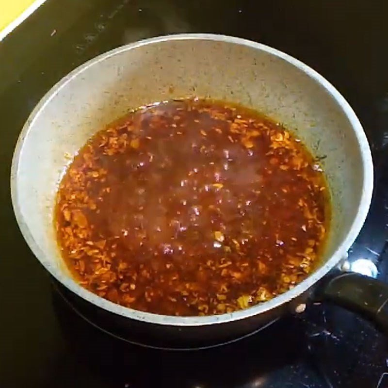 Bảo quản nước sốt thịt bò trong lọ