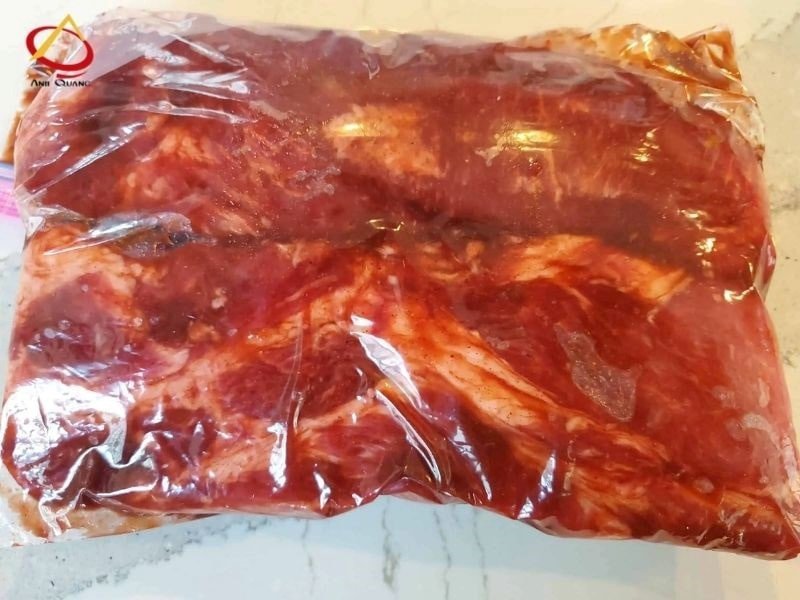 Bảo quản thịt và các nguyên liệu để giữ độ tươi ngon cho bánh mì kẹp thịt