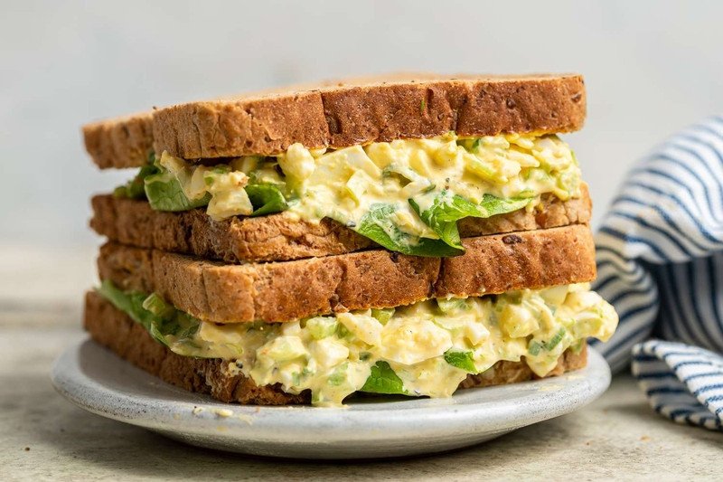 Biến tấu đa dạng các loại trứng chiên, ốp la, cuộn để kẹp cùng bánh mì sandwich