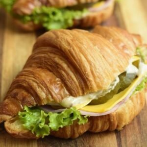 Croissant Kẹp Ham Cheese