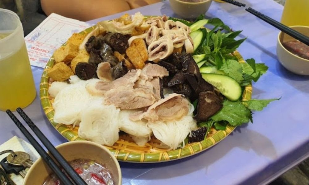 Bún đậu mẹt Tuấn Trọc