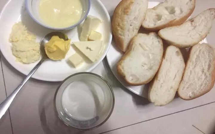 Các nguyên liệu cơ bản làm bánh mì phô mai mozzarella