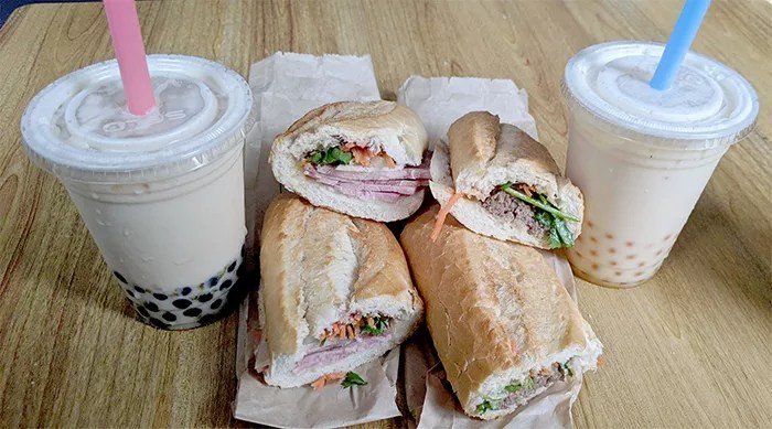 Chiếc bánh mì Việt đặc biệt với các loại nhân truyền thống