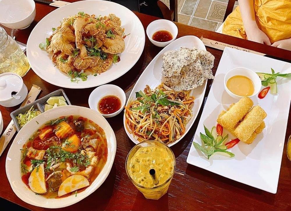 Cơm chay Bồ Đề mang đến hương vị bánh mì chay Tân Phú truyền thống