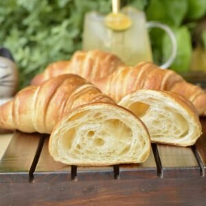 Croissant Truyền Thống