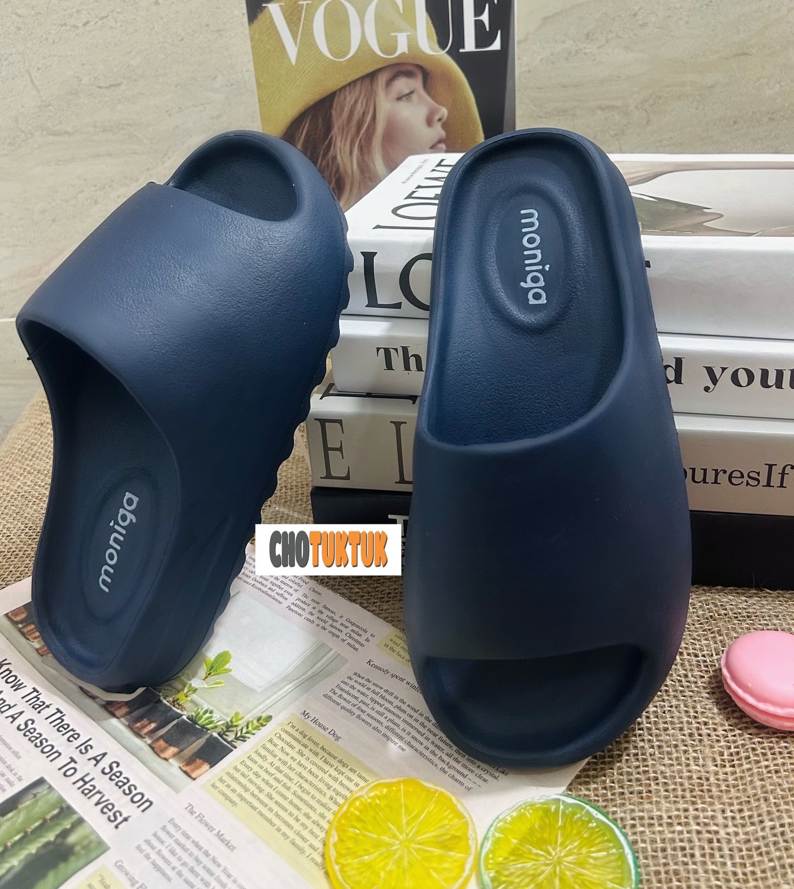 Đế cao su chống trượt của dép bánh mì Monobo, bền bỉ theo thời gian