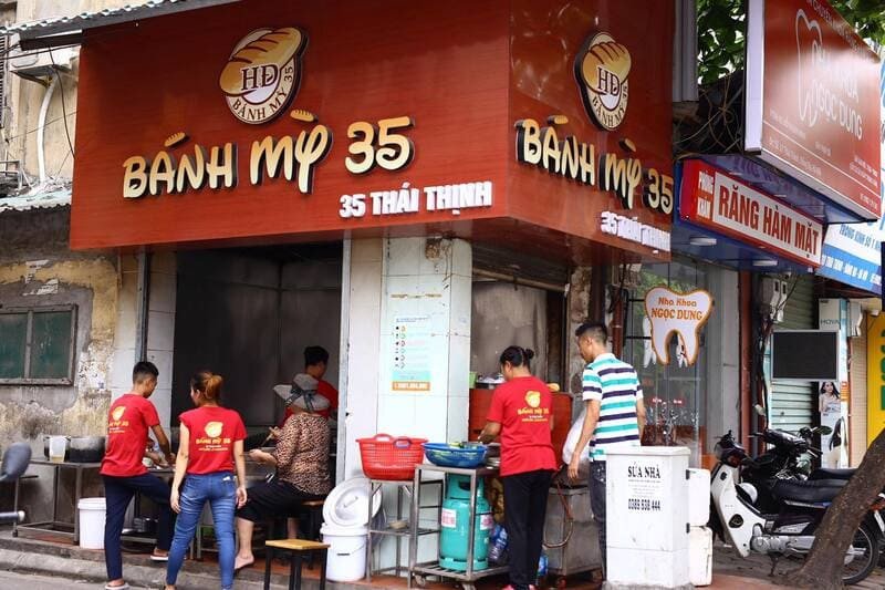 Đĩa bò sốt vang hấp dẫn tại quán 35 Thái Thịnh