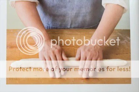 Hướng Dẫn Nướng Bánh Mì Baguette Giá Cả Hợp Lý Tại Gia