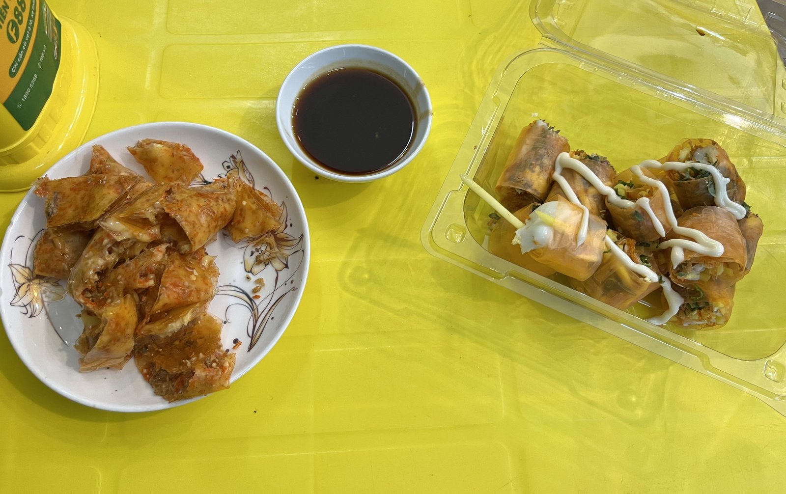 2 Ladies Kitchen: Khám Phá Hương Vị Bánh Mì Đà Nẵng & Menu Cà Phê Độc Đáo